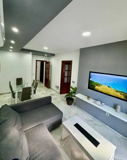 Piso Centrico Y Tranquilo Con Garaje Incluido Apartment Sanlucar de Barrameda