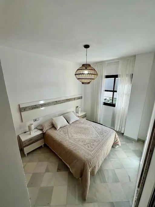 Piso Centrico Y Tranquilo Con Garaje Incluido Apartment Sanlucar de Barrameda